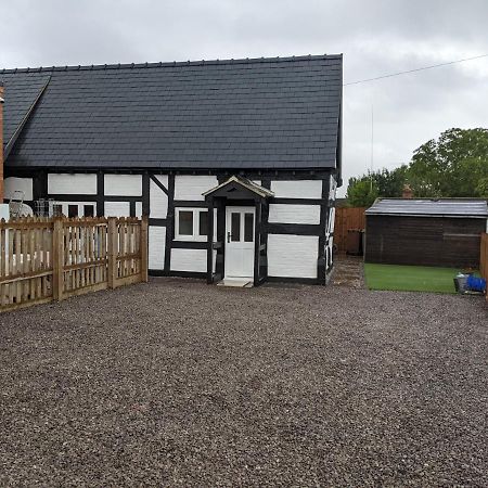 Characterful 2 Bed Cottage, Quiet Village Setting Ashleworth Exterior photo