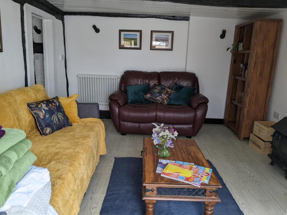 Characterful 2 Bed Cottage, Quiet Village Setting Ashleworth Exterior photo